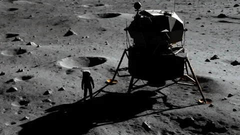 阿波罗18号伪纪录片 看似登月实录实则虚构的惊悚设定